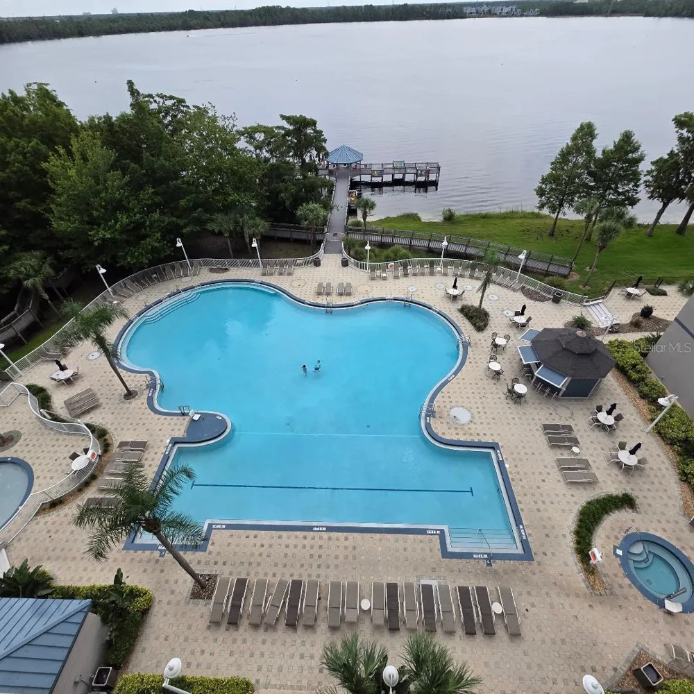 13427 BLUE HERON BEACH DR #1405 Orlando, FL 32821
