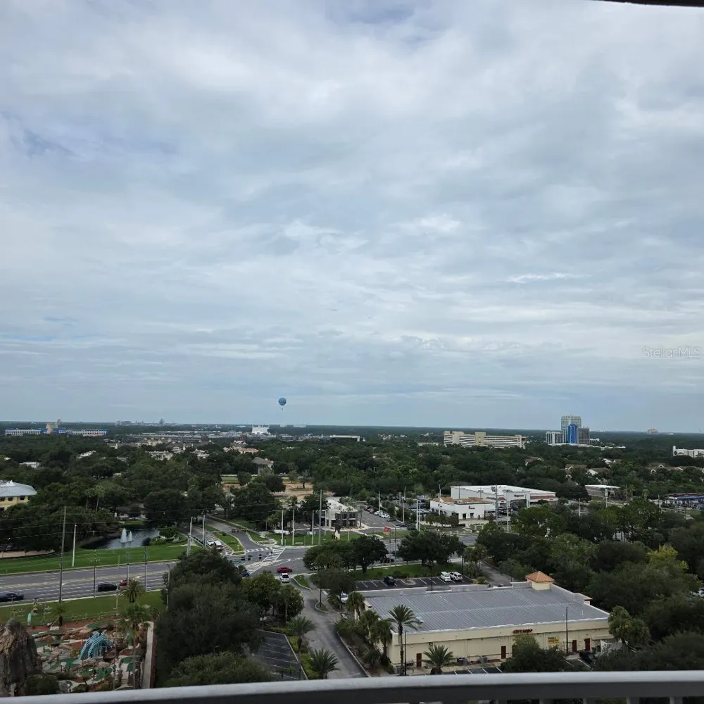 13427 BLUE HERON BEACH DR #1405 Orlando, FL 32821