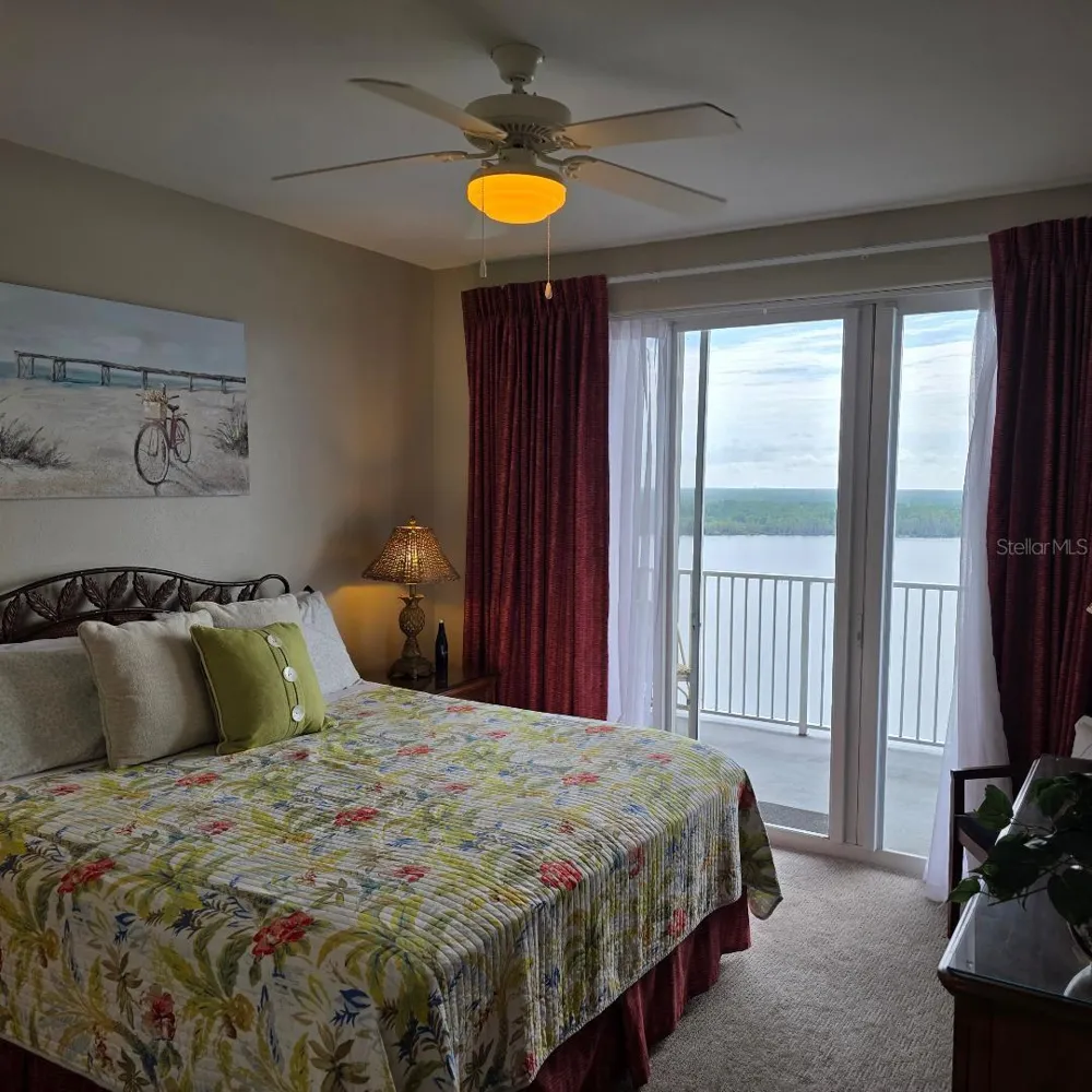 13427 BLUE HERON BEACH DR #1405 Orlando, FL 32821