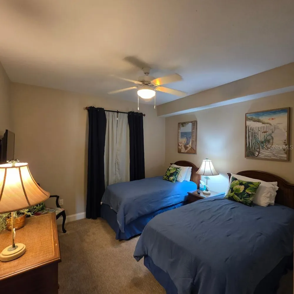 13427 BLUE HERON BEACH DR #1405 Orlando, FL 32821