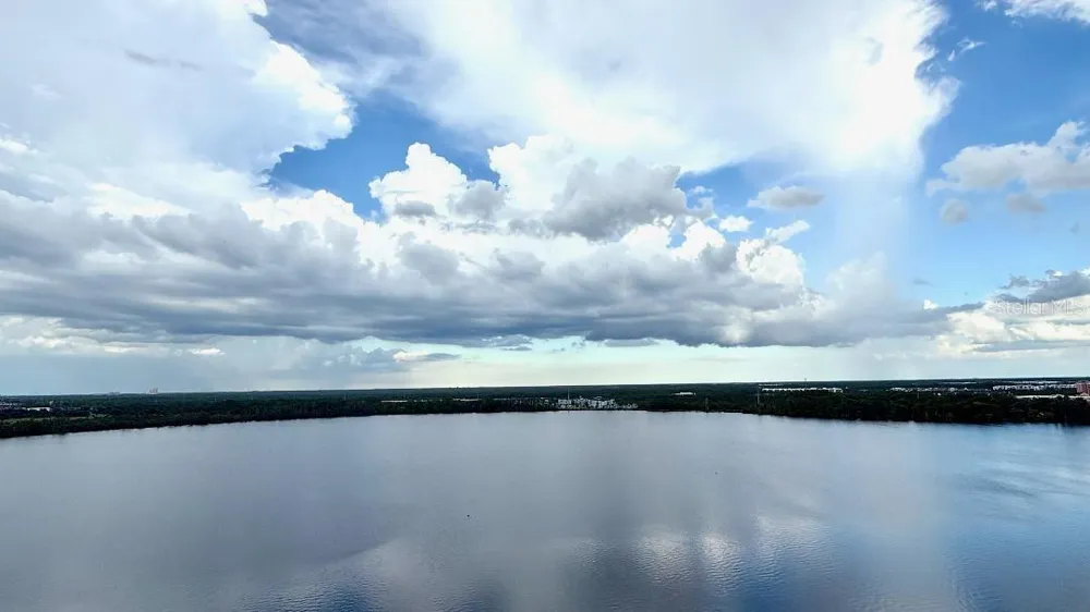 13427 BLUE HERON BEACH DR #1405 Orlando, FL 32821