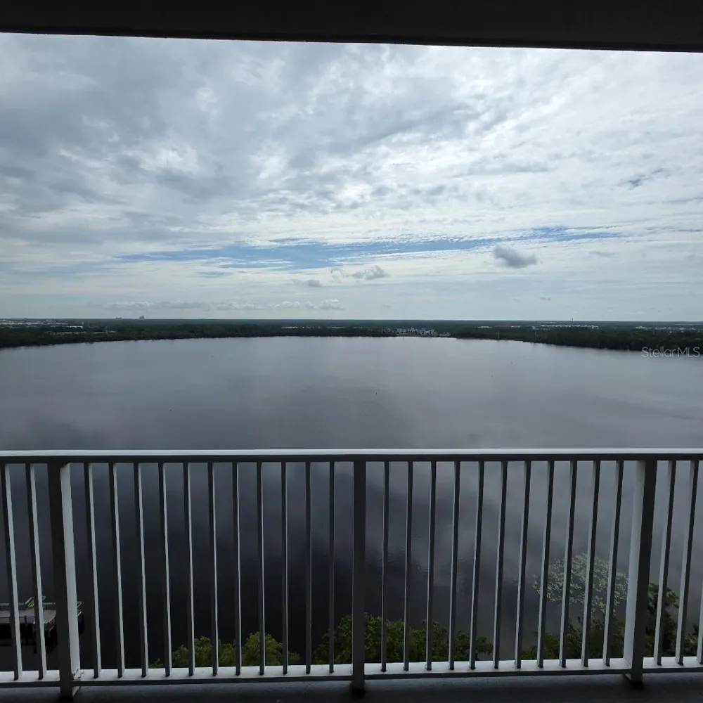 13427 BLUE HERON BEACH DR #1405 Orlando, FL 32821