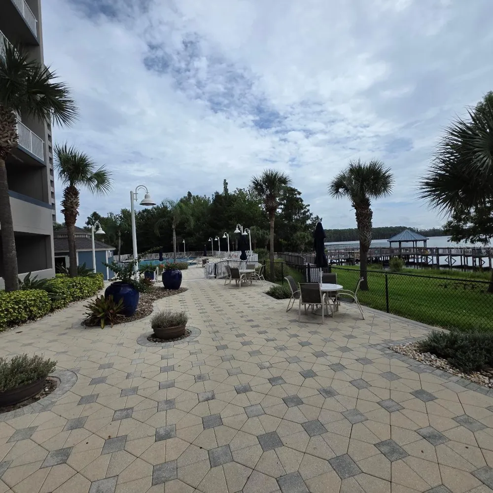 13427 BLUE HERON BEACH DR #1405 Orlando, FL 32821