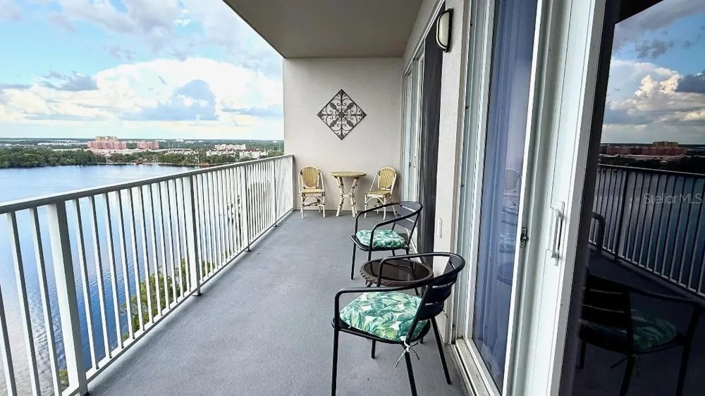 13427 BLUE HERON BEACH DR #1405 Orlando, FL 32821