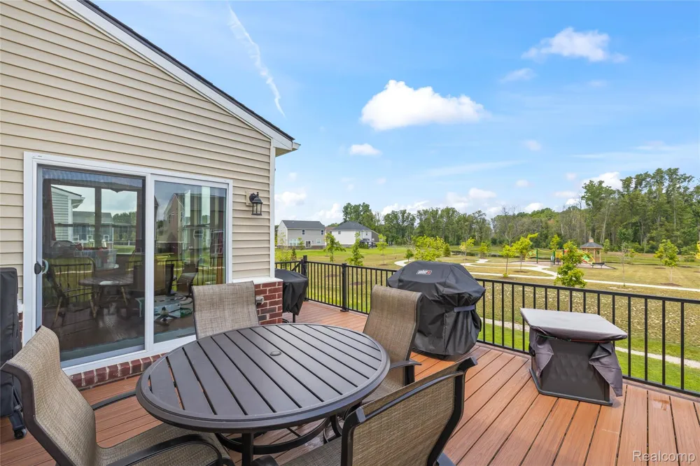 58714 Sella Drive Lyon Charter Township, MI 48178