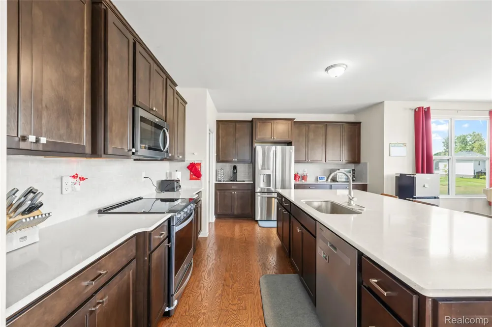 58714 Sella Drive Lyon Charter Township, MI 48178