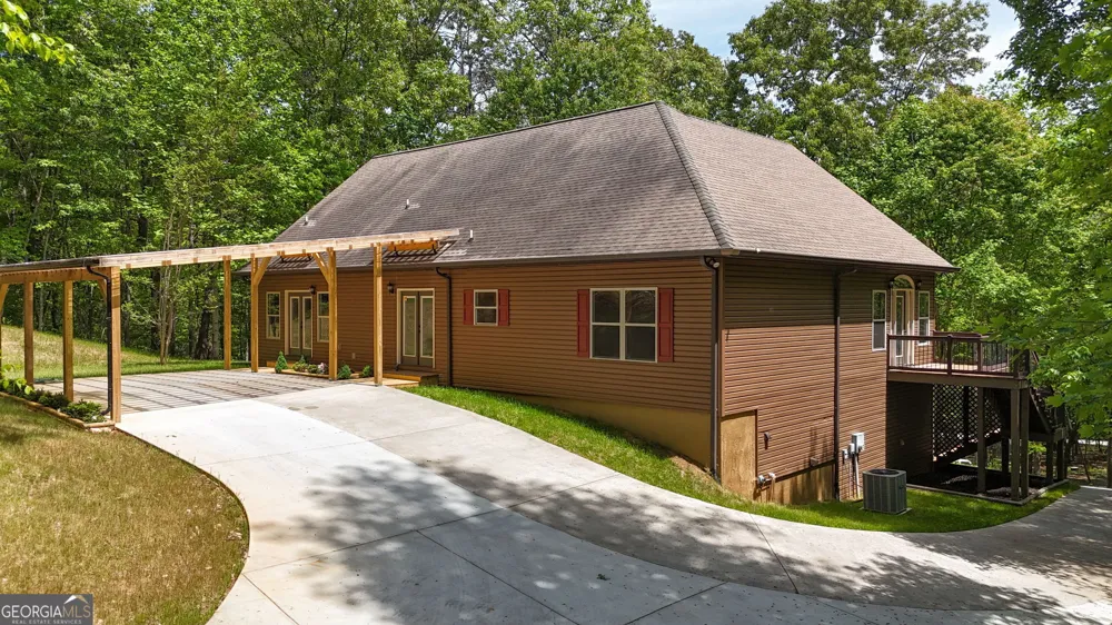 1615 Ben T Huiet Hwy. SR-255 ALT. Clarkesville, GA 30523
