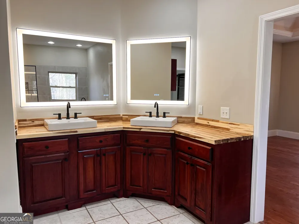 1615 Ben T Huiet Hwy. SR-255 ALT. Clarkesville, GA 30523
