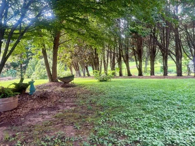2417 Mt Herman Heights Hudson, NC 28638