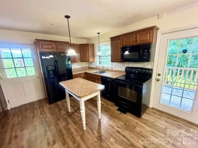 2417 Mt Herman Heights Hudson, NC 28638