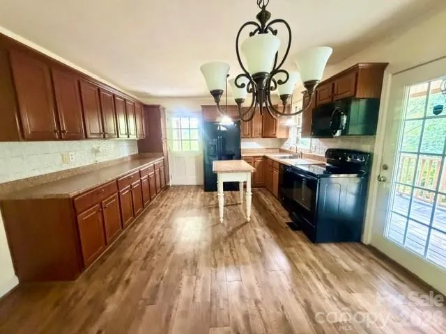 2417 Mt Herman Heights Hudson, NC 28638