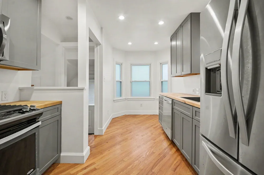 22515 Gregory Street Dearborn, MI 48124