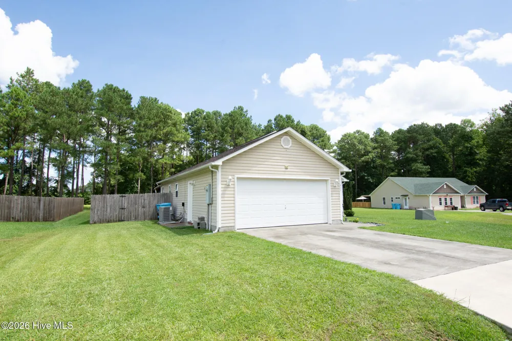 511 Sassy Court Richlands, NC 28574