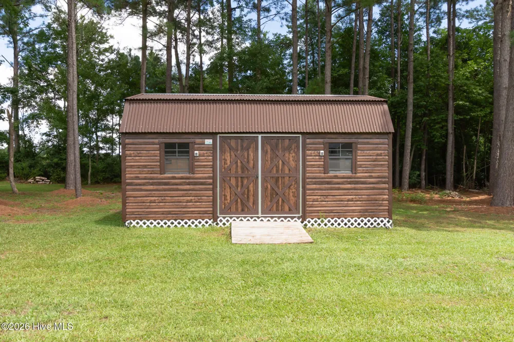 511 Sassy Court Richlands, NC 28574