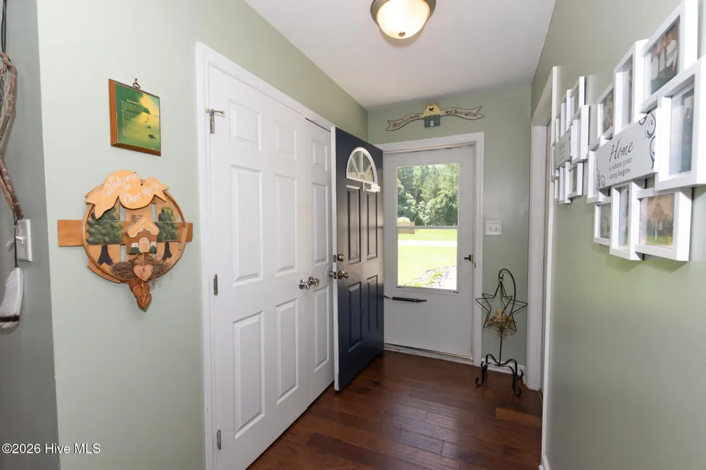 511 Sassy Court Richlands, NC 28574