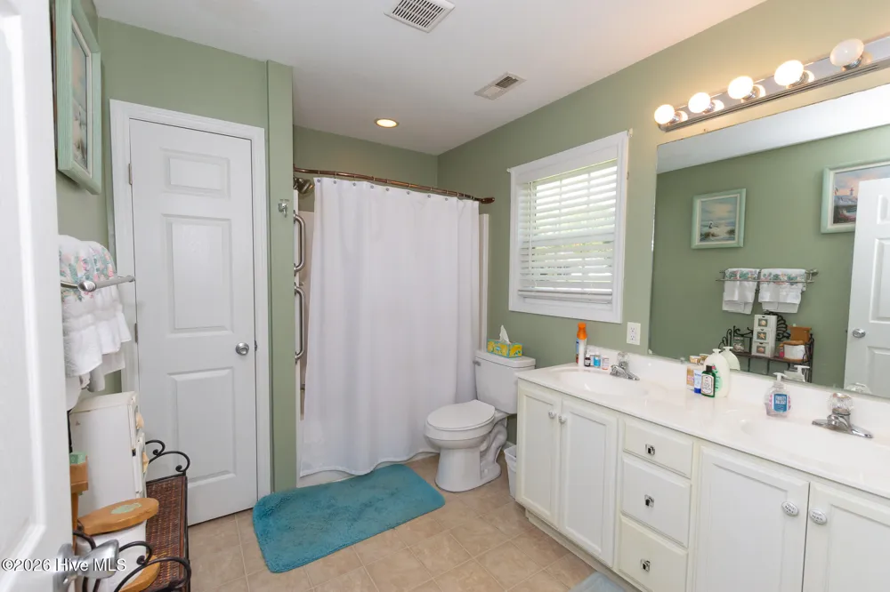 511 Sassy Court Richlands, NC 28574