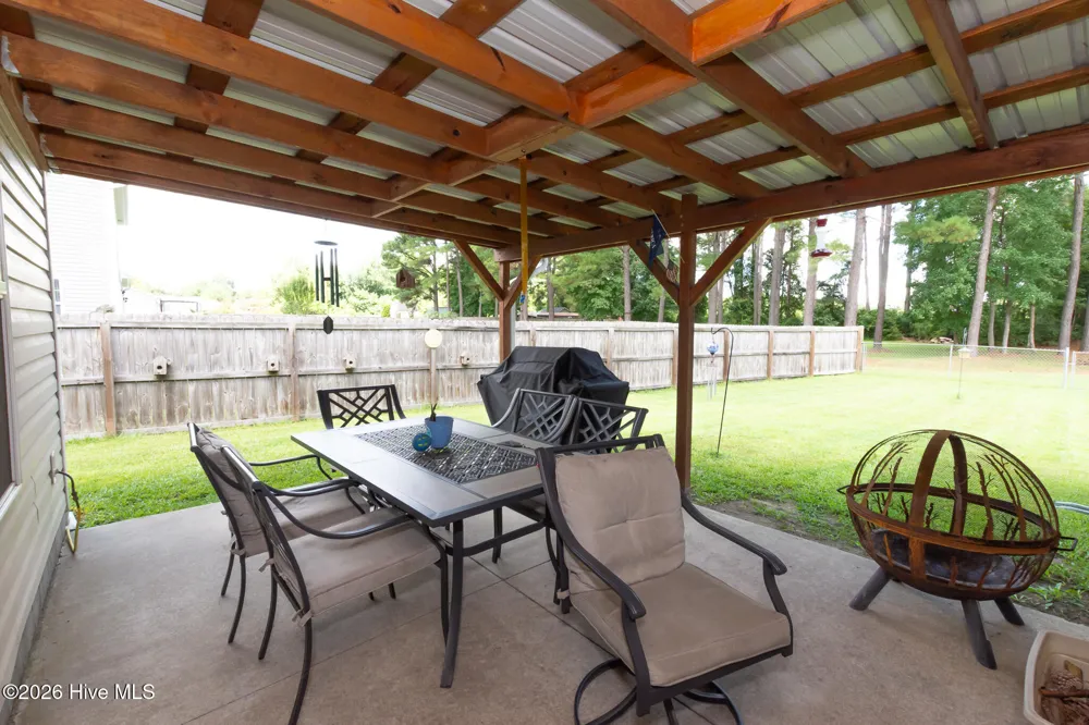 511 Sassy Court Richlands, NC 28574