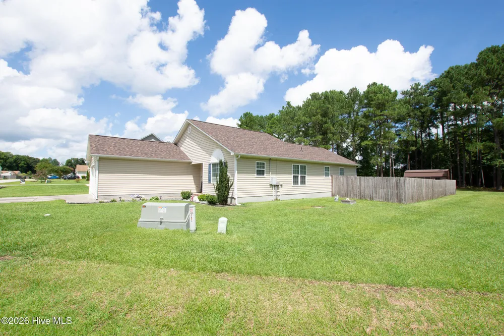 511 Sassy Court Richlands, NC 28574