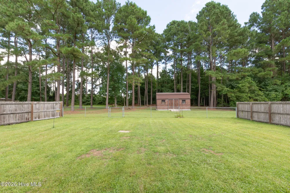 511 Sassy Court Richlands, NC 28574