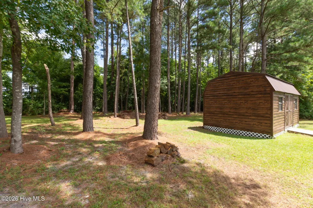 511 Sassy Court Richlands, NC 28574