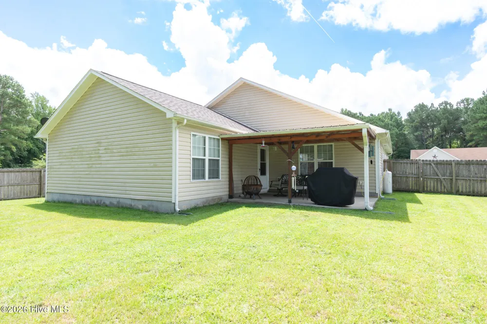 511 Sassy Court Richlands, NC 28574