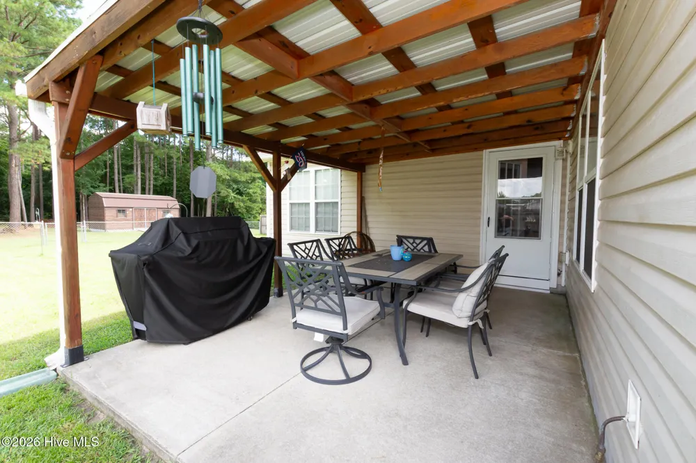 511 Sassy Court Richlands, NC 28574