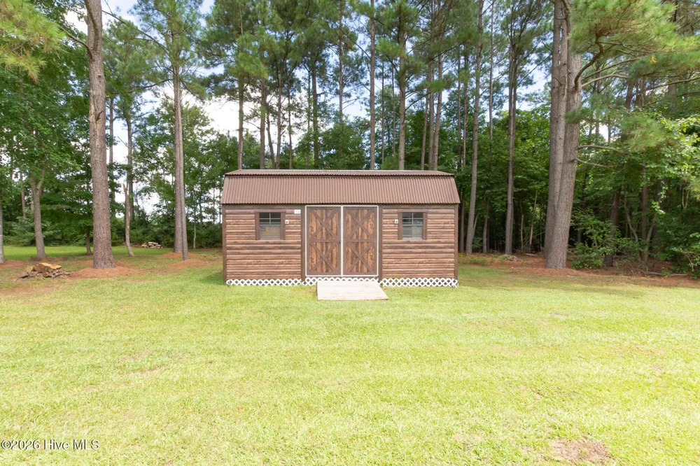511 Sassy Court Richlands, NC 28574
