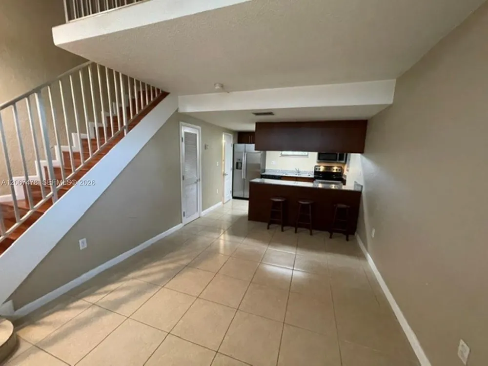 8950 SW 69th Ct #216 Pinecrest, FL 33156