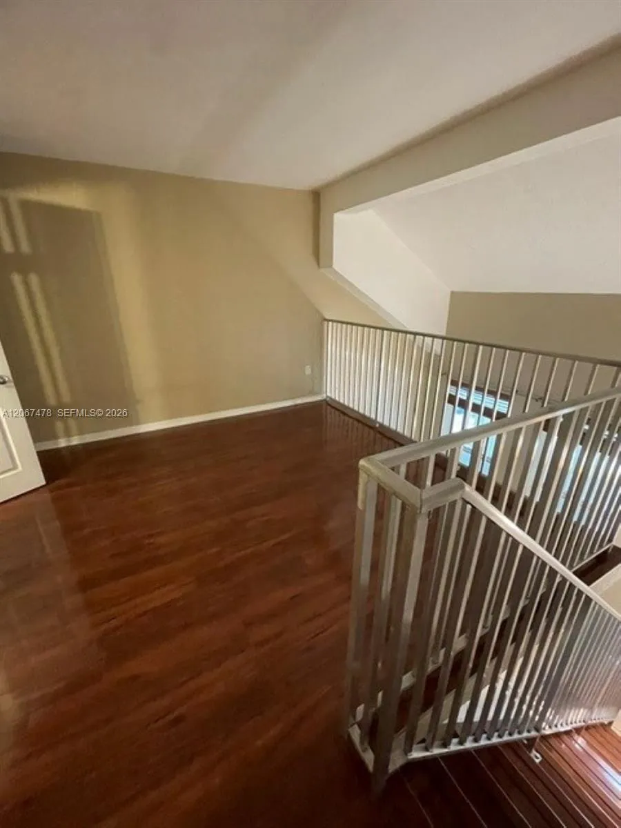 8950 SW 69th Ct #216 Pinecrest, FL 33156