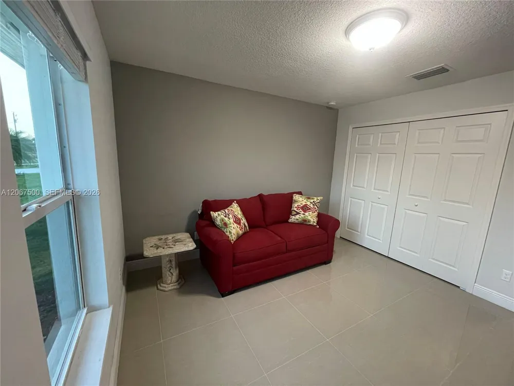 2167 SW Best St Port St. Lucie, FL 34984