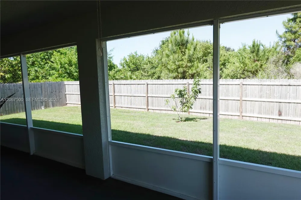 2167 SW Best St Port St. Lucie, FL 34984