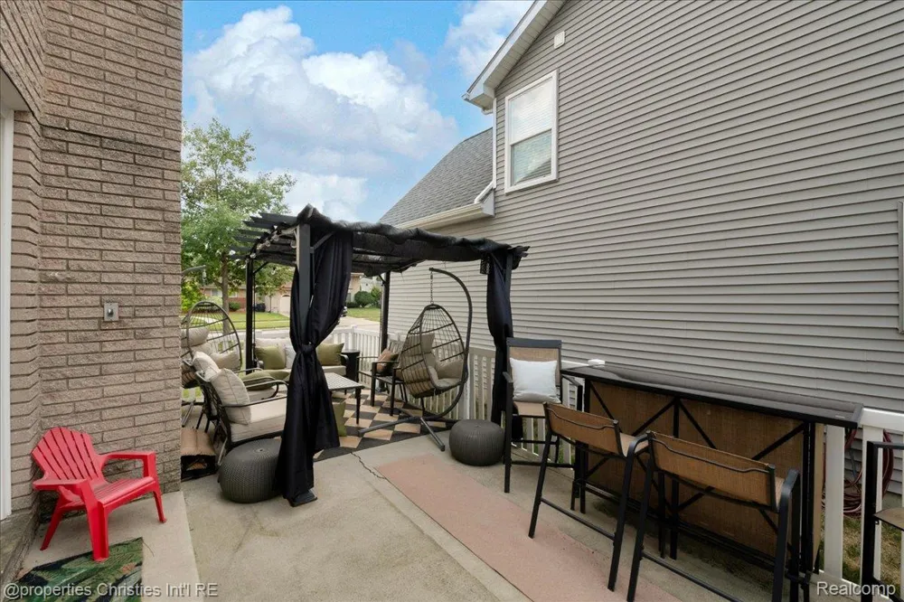 24600 Manistee Street Oak Park City, MI 48237