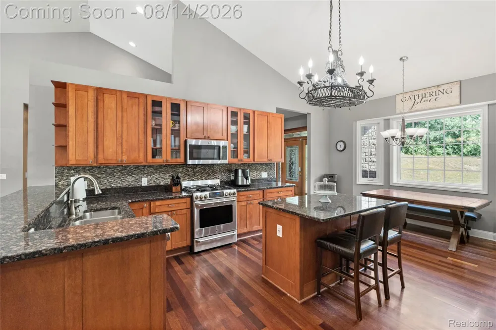 372 Hunters Ridge Drive #A Brandon Charter Township, MI 48462