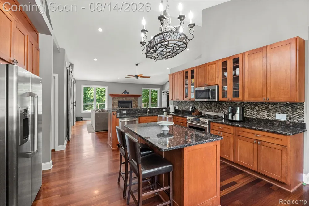 372 Hunters Ridge Drive #A Brandon Charter Township, MI 48462