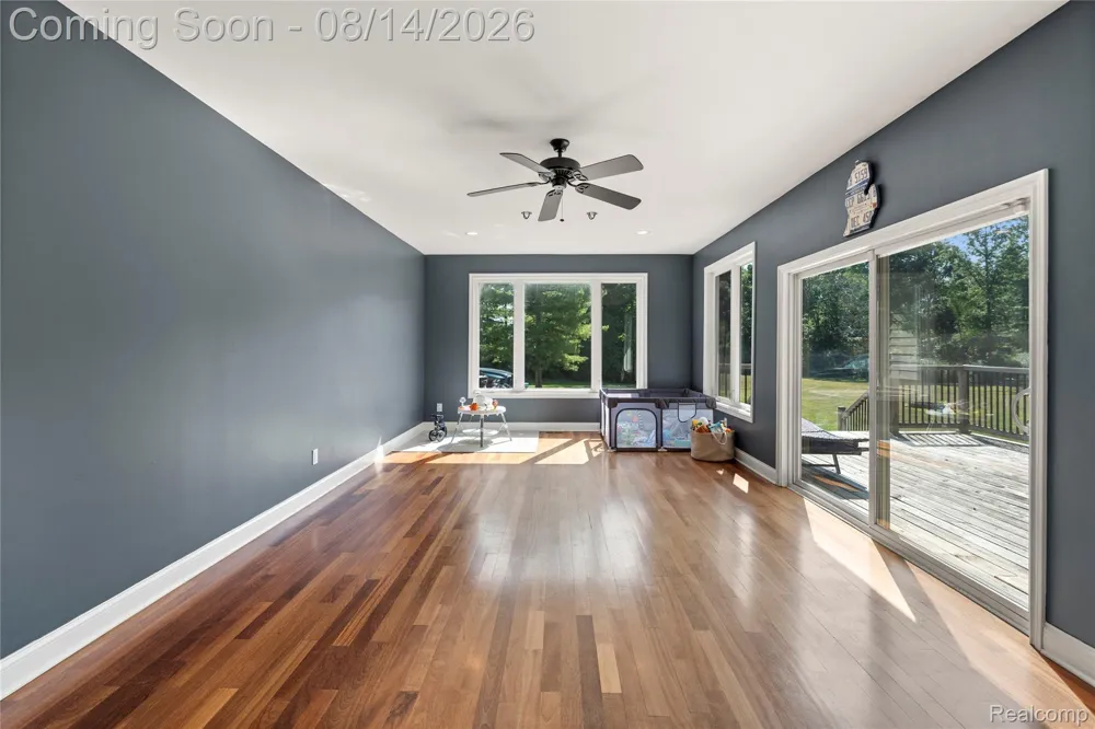 372 Hunters Ridge Drive #A Brandon Charter Township, MI 48462