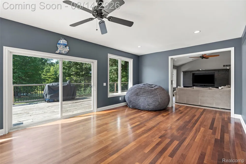 372 Hunters Ridge Drive #A Brandon Charter Township, MI 48462
