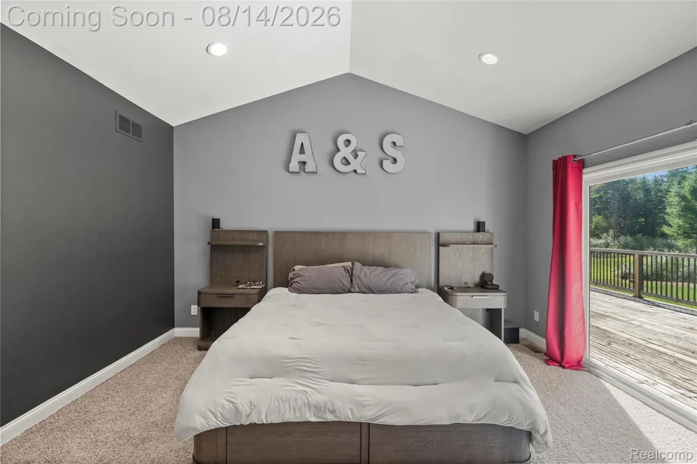 372 Hunters Ridge Drive #A Brandon Charter Township, MI 48462