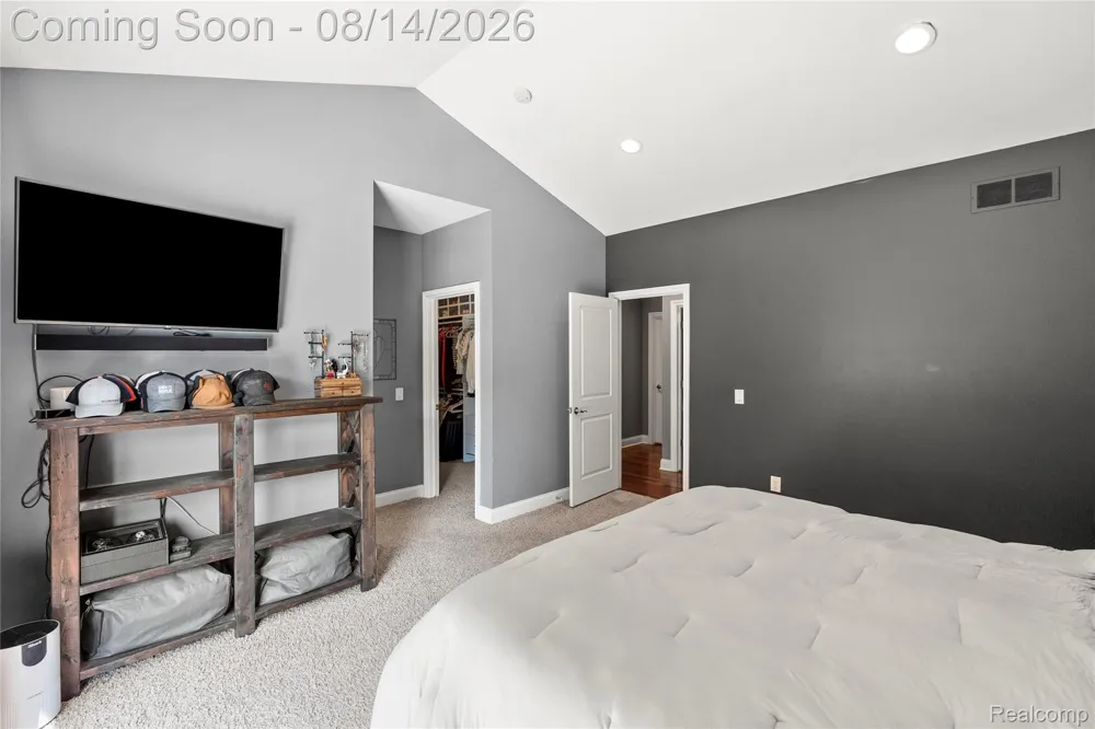 372 Hunters Ridge Drive #A Brandon Charter Township, MI 48462
