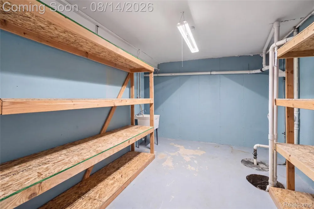 372 Hunters Ridge Drive #A Brandon Charter Township, MI 48462