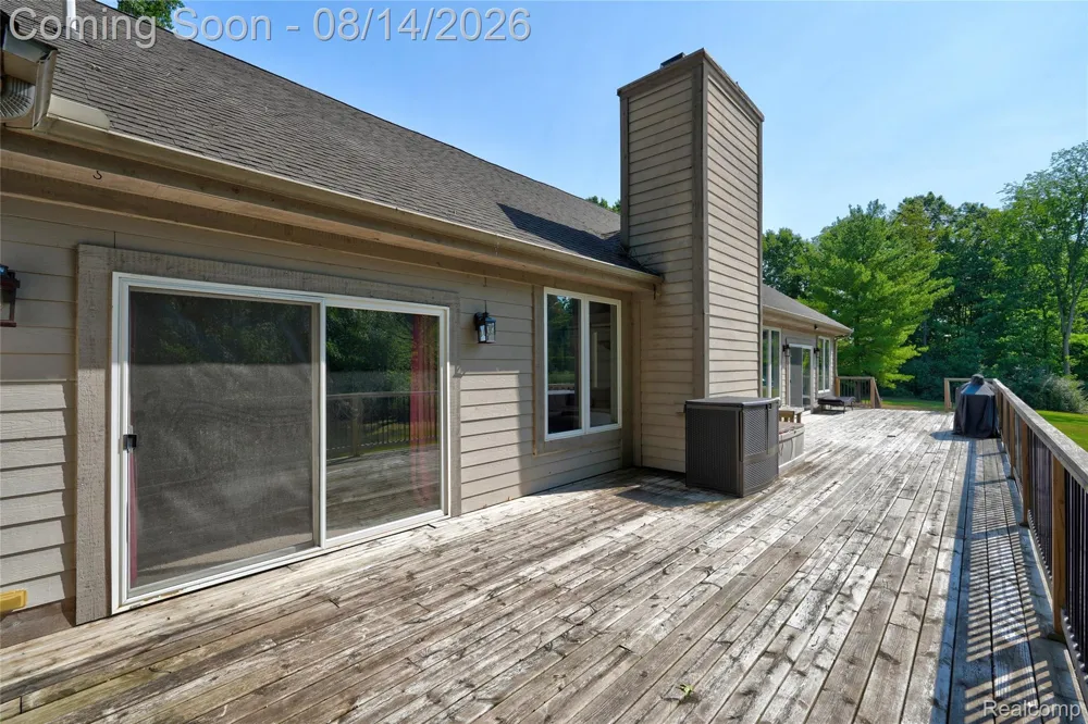 372 Hunters Ridge Drive #A Brandon Charter Township, MI 48462