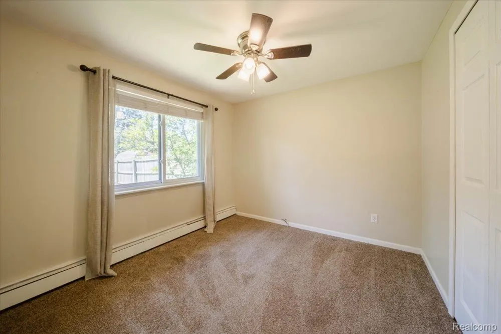2363 Darnell Street Wolverine Lake Village, MI 48390