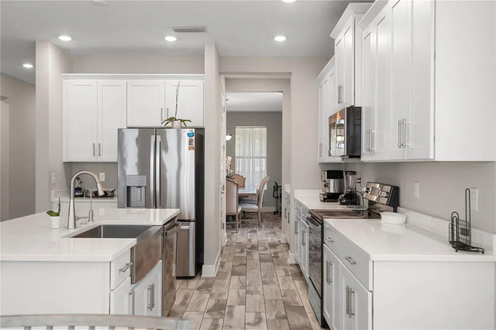 1415 CRYSTAL LAKE DRIVE Lakeland, FL 33801