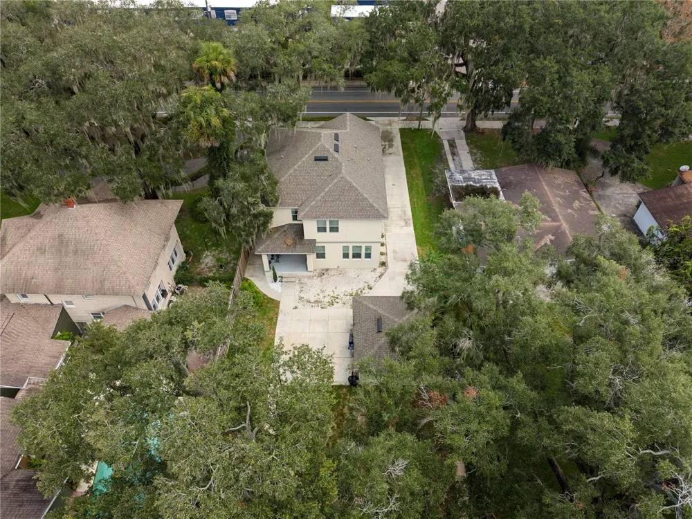 1415 CRYSTAL LAKE DRIVE Lakeland, FL 33801