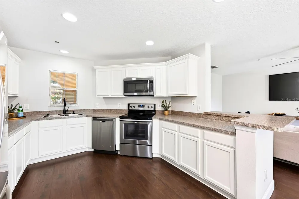 13765 GOLDEN RUSSET DRIVE Winter Garden, FL 34787