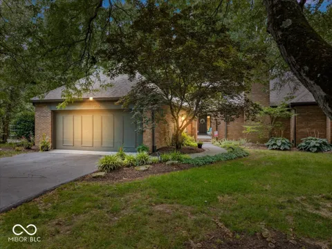 8550 Tree Top Drive #4