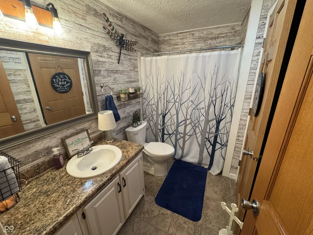 2831 Graham Road Franklin, IN 46131