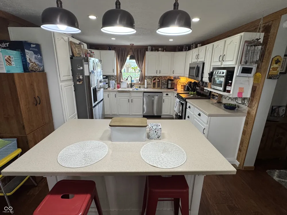 2831 Graham Road Franklin, IN 46131