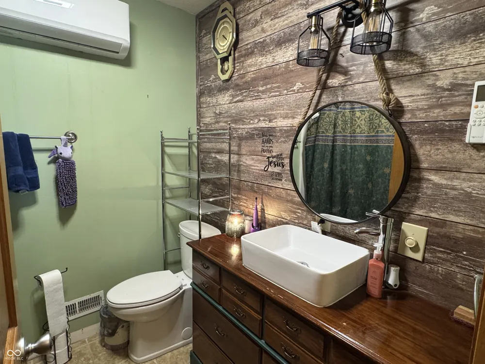 2831 Graham Road Franklin, IN 46131