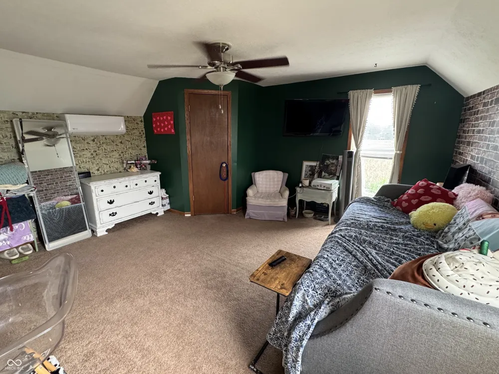 2831 Graham Road Franklin, IN 46131