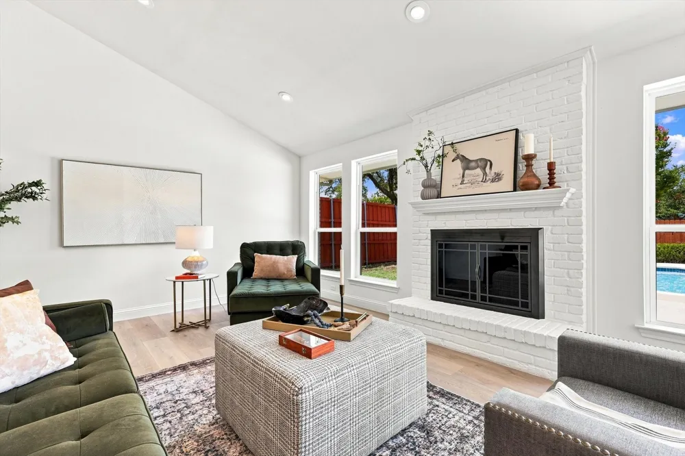 15905 Longvista Drive Dallas, TX 75248